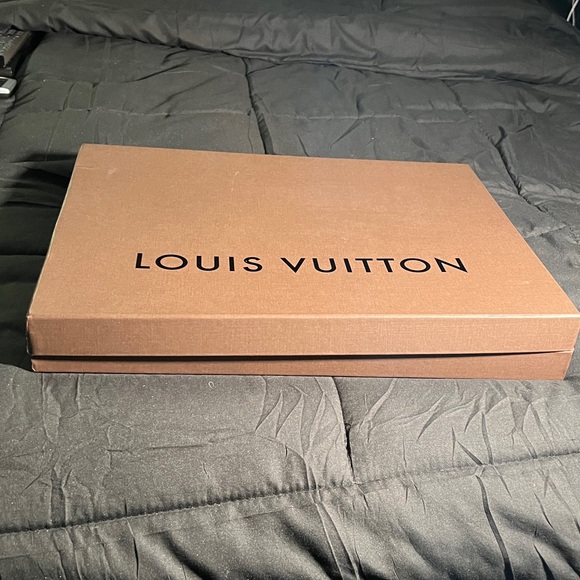 Authentic Louis Vuitton  Dust Bag EXTRA LARGE with BOX & ribbon! 30”x 21.5”open - Picture 2 of 7
